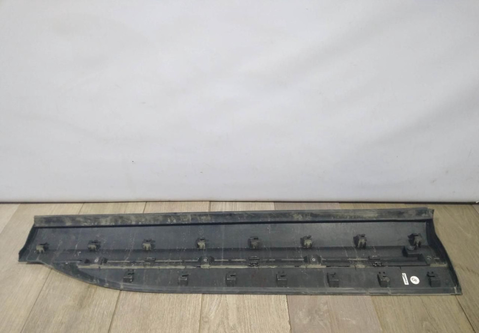 Молдинг передней левой двери бу Renault Koleos 2 OEM 808217185R Молдинг передней левой двери бу Renault Koleos 2 OEM 808217185R