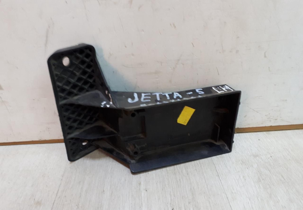 Кронштейн блока управления Volkswagen Jetta 6 oem 5c6971301