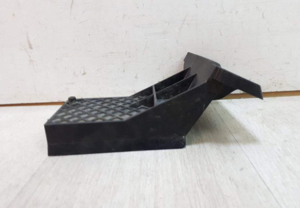 Кронштейн блока управления Volkswagen Jetta 6 oem 5c6971301