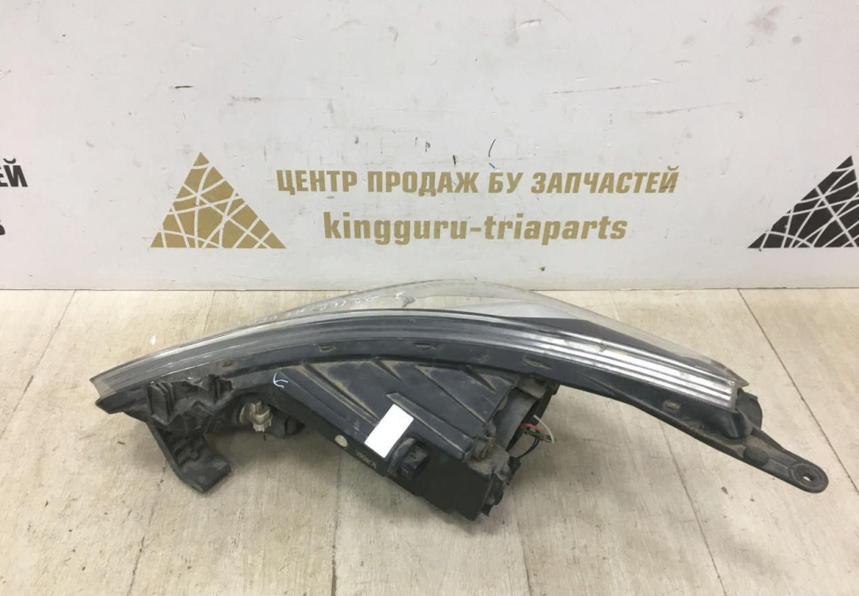 Фара правая Hyundai Solaris 1 2010 до рест oem 921024L000 Фара правая Hyundai Solaris 1 2010 до рест oem 921024L000