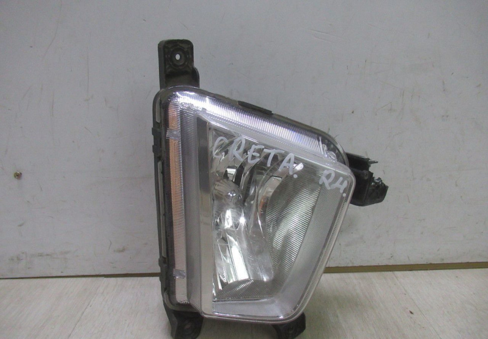 Противотмуманная фара правая  Hyundai Creta oem 92202m0000