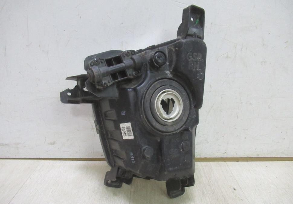 Противотмуманная фара правая  Hyundai Creta oem 92202m0000