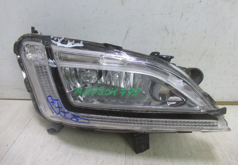 Противотуманная передняя правая Hyundai Tucson 3 oem 92202d7000