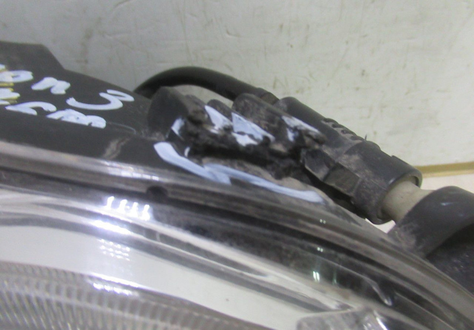 Противотуманная передняя правая Hyundai Tucson 3 oem 92202d7000