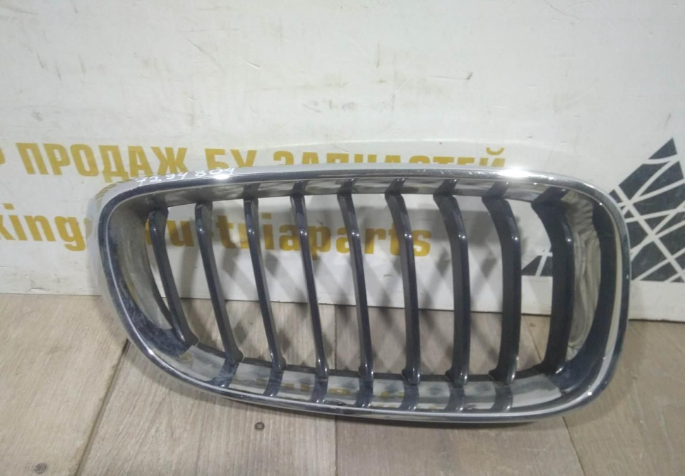 Решетка радиатора правая бу BMW 3 F34 GT OEM 51137294804