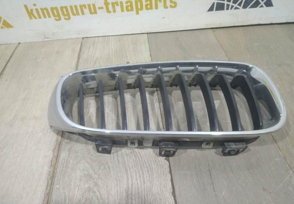 Решетка радиатора правая бу BMW 3 F34 GT OEM 51137294804 Решетка радиатора правая бу BMW 3 F34 GT OEM 51137294804
