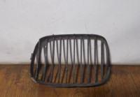 Решетка радиатора правая бу BMW 5 E39 OEM 8159312