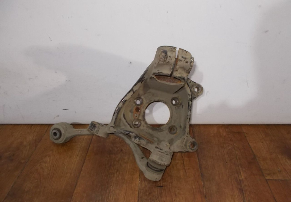 Кулак передний правый бу BMW X3 F25 OEM 31216855954