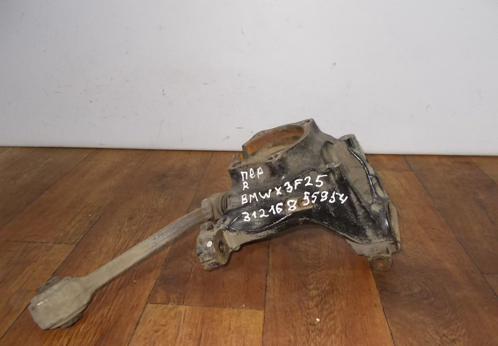 Кулак передний правый бу BMW X3 F25 OEM 31216855954