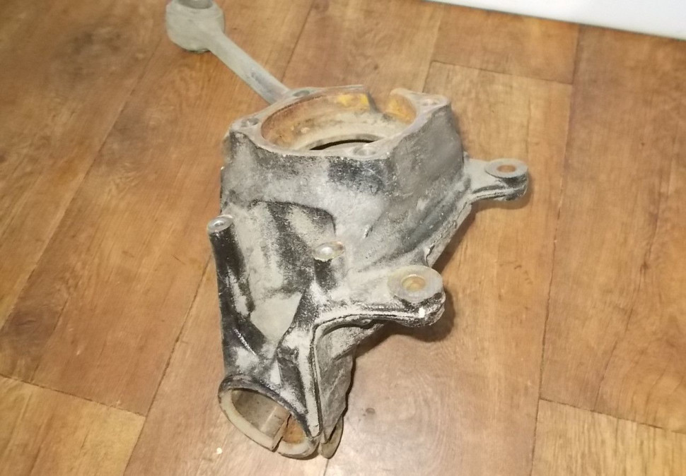 Кулак передний правый бу BMW X3 F25 OEM 31216855954 Кулак передний правый бу BMW X3 F25 OEM 31216855954