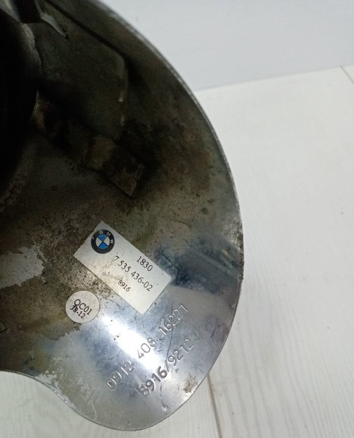 Насадка глушителя BMW X6 E71 OEM 18307535436 Насадка глушителя BMW X6 E71 OEM 18307535436