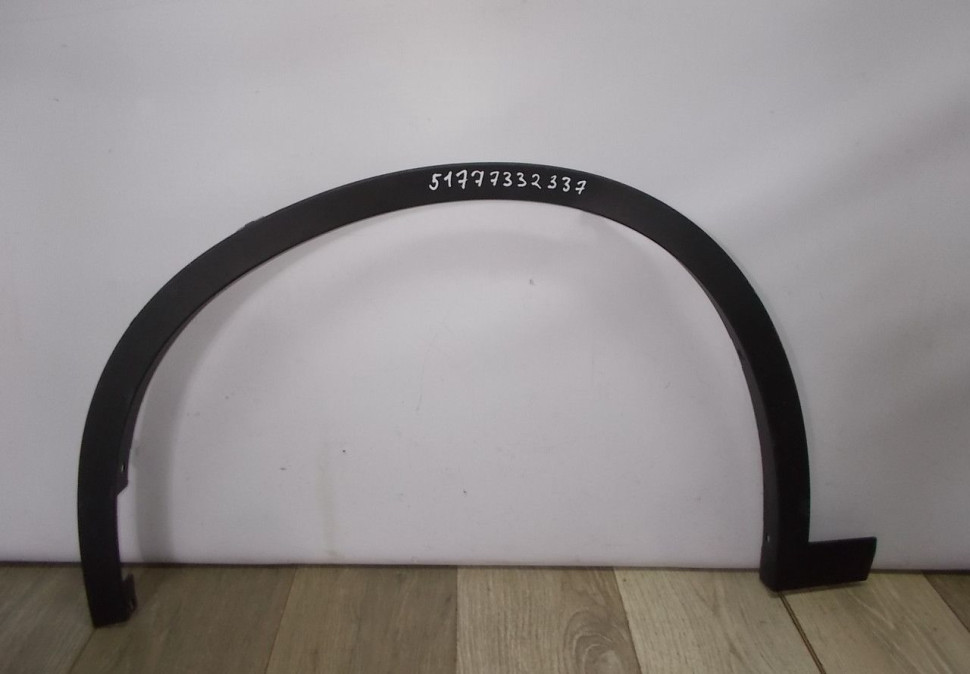 Молдинг крыла передний левый BMW X1 F48 OEM 51777332337