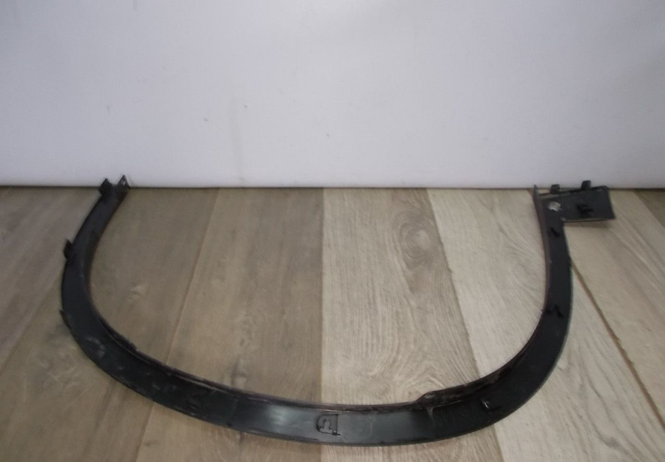 Молдинг крыла передний левый BMW X1 F48 OEM 51777332337 Молдинг крыла передний левый BMW X1 F48 OEM 51777332337