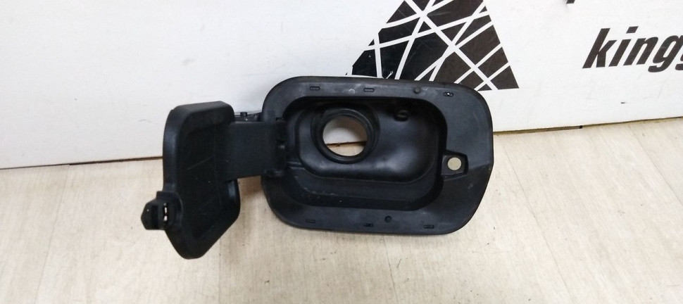Лючок бензобака Volkswagen Teramont oem 3CN809857