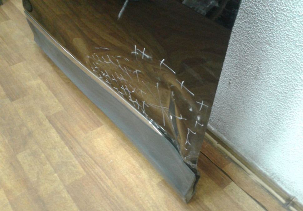 Дверь передняя правая Volkswagen Tiguan 2 oem 5NA831056K (вмятина) (скл-3) Дверь передняя правая Volkswagen Tiguan 2 oem 5NA831056K (вмятина) (скл-3)