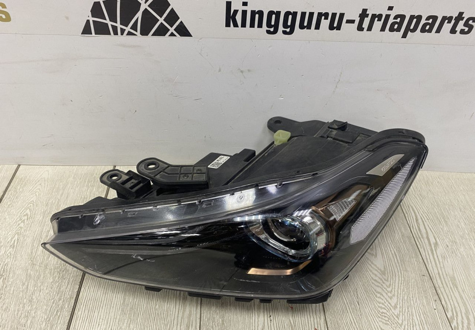 Фара левая Genesis G70 LED 2017 oem  92101G9130