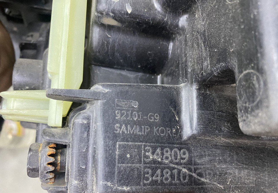 Фара левая Genesis G70 LED 2017 oem 92101G9130 Фара левая Genesis G70 LED 2017 oem 92101G9130