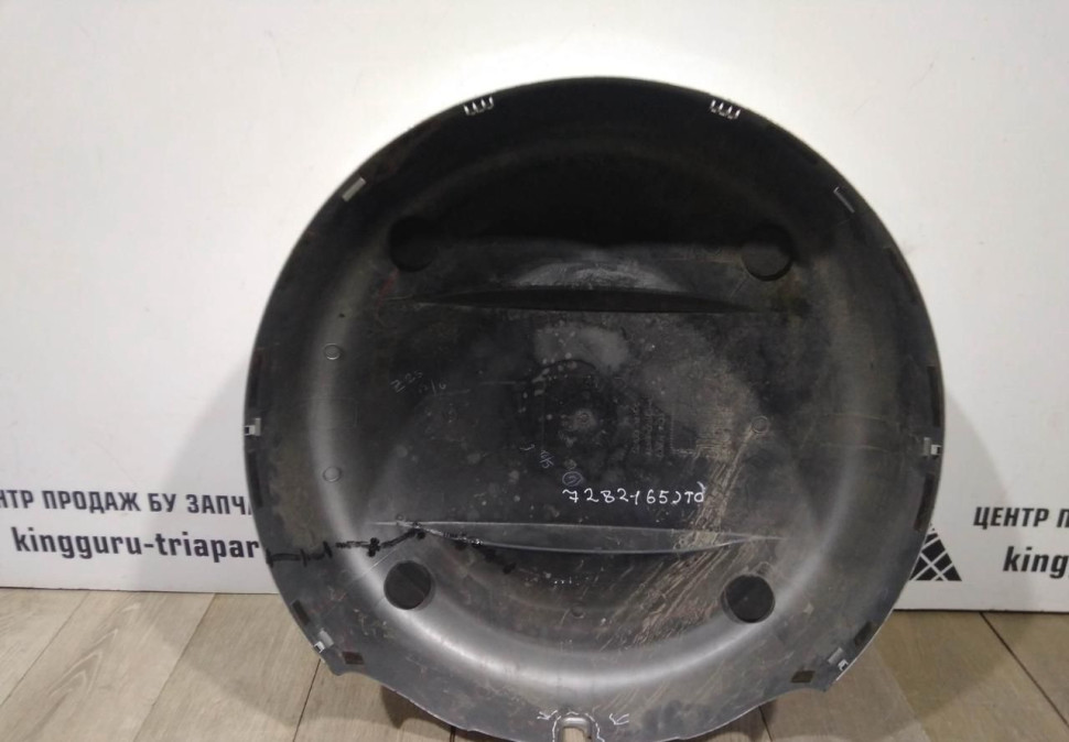 Крышка запасного колеса бу Suzuki Grand Vitara OEM 7282165JT0