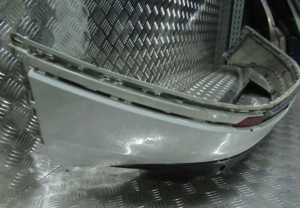 Спойлер заднего бампера Volkswagen Tiguan 2 R-Line oem 5na807521