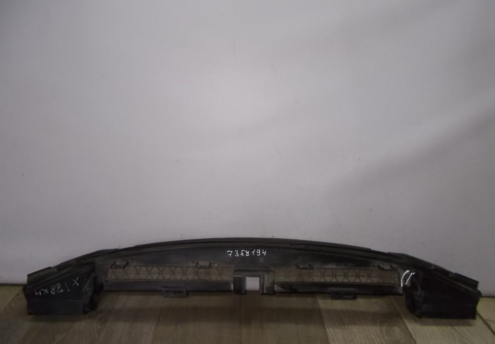 Воздуховод радиатора нижний бу BMW 7 G11 OEM 51647358194 Воздуховод радиатора нижний бу BMW 7 G11 OEM 51647358194