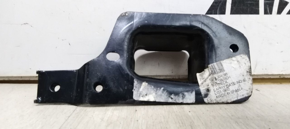Передняя крышка левого лонжерона Volkswagen Polo oem 6R0804181