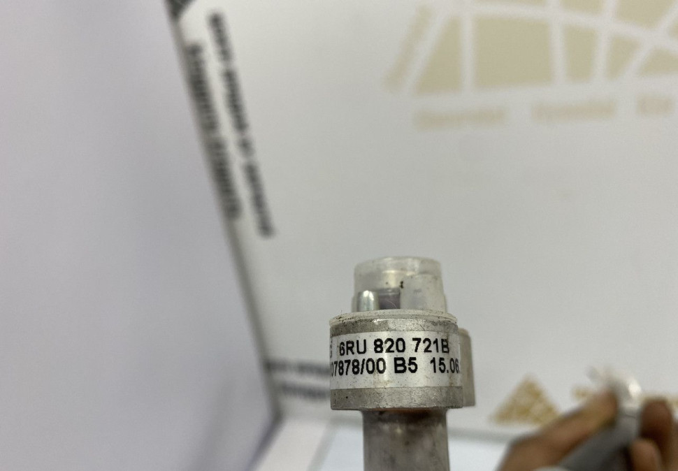 Трубка кондиционера Volkswagen Polo 5 2009 OEM 6RU820721B