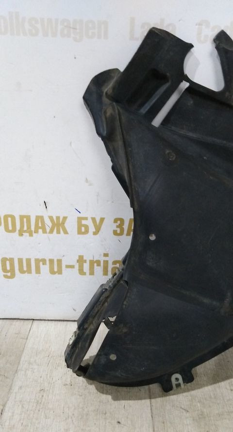 Защита переднего бампера левая BMW 5 G30 M-Pack рестайлинг OEM 51718082211 Защита переднего бампера левая BMW 5 G30 M-Pack рестайлинг OEM 51718082211