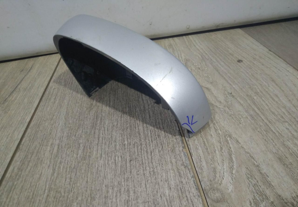 Крышка корпуса зеркала левая бу Volkswagen Polo OEM 6RU857537AG Крышка корпуса зеркала левая бу Volkswagen Polo OEM 6RU857537AG