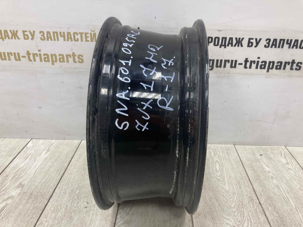 Диск литой 7J R17 Volkswagen Tiguan 2 2016 OEM 5NA601025AC Диск литой 7J R17 Volkswagen Tiguan 2 2016 OEM 5NA601025AC