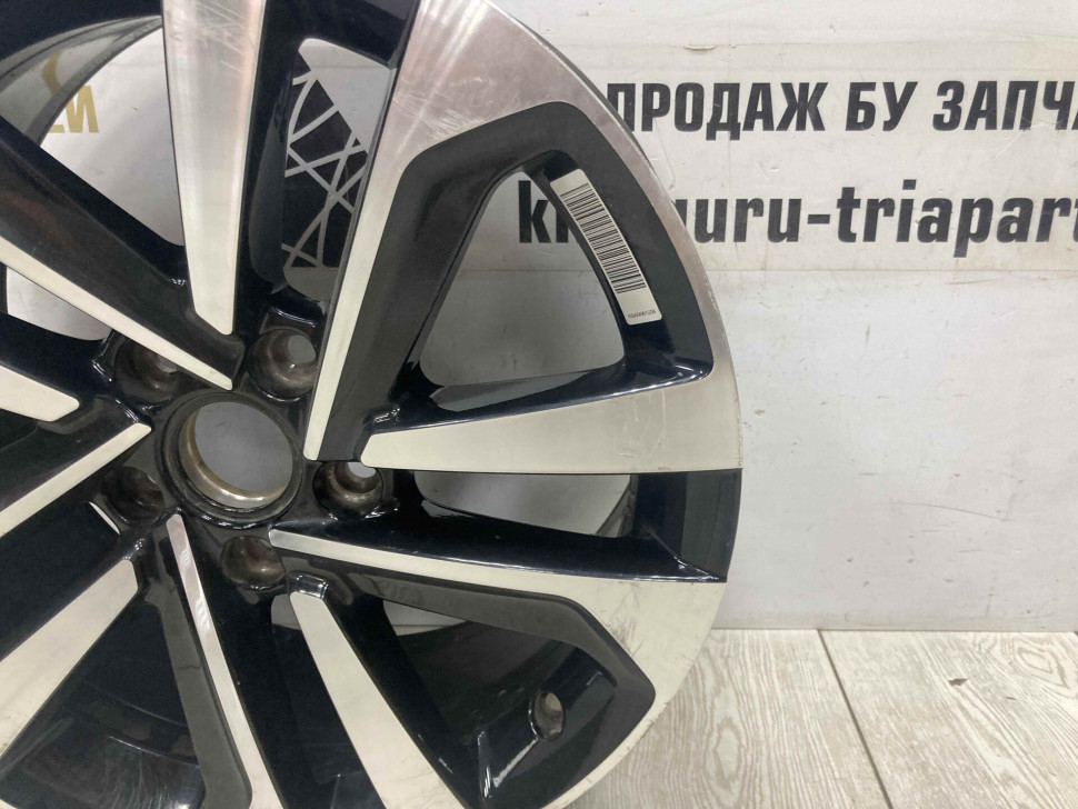 Диск литой 7J R17 Volkswagen Tiguan 2 2016 OEM 5NA601025AC Диск литой 7J R17 Volkswagen Tiguan 2 2016 OEM 5NA601025AC