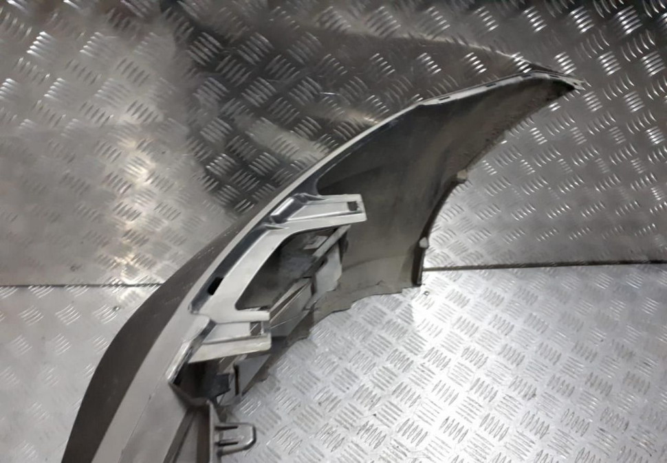 Бампер передний Volkswagen Polo 5 Sedan oem 6RU807221A Бампер передний Volkswagen Polo 5 Sedan oem 6RU807221A