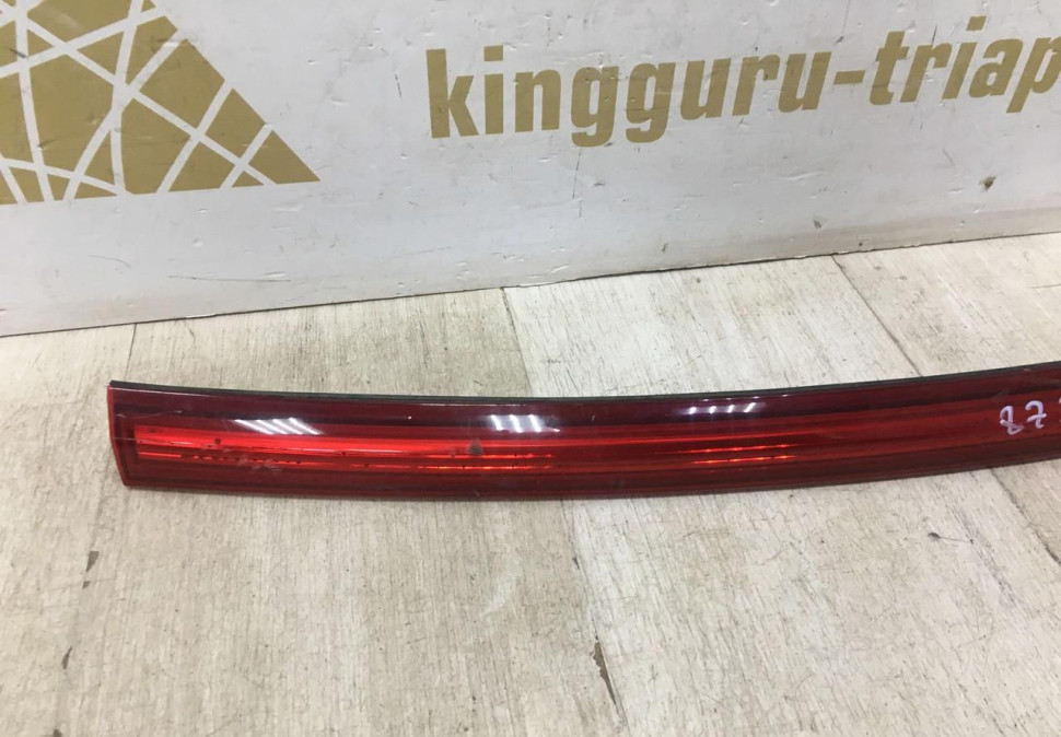 Фонарь центр на крышку багажника Kia Sportage 4 2016 Oem 87310F1000 Фонарь центр на крышку багажника Kia Sportage 4 2016 Oem 87310F1000