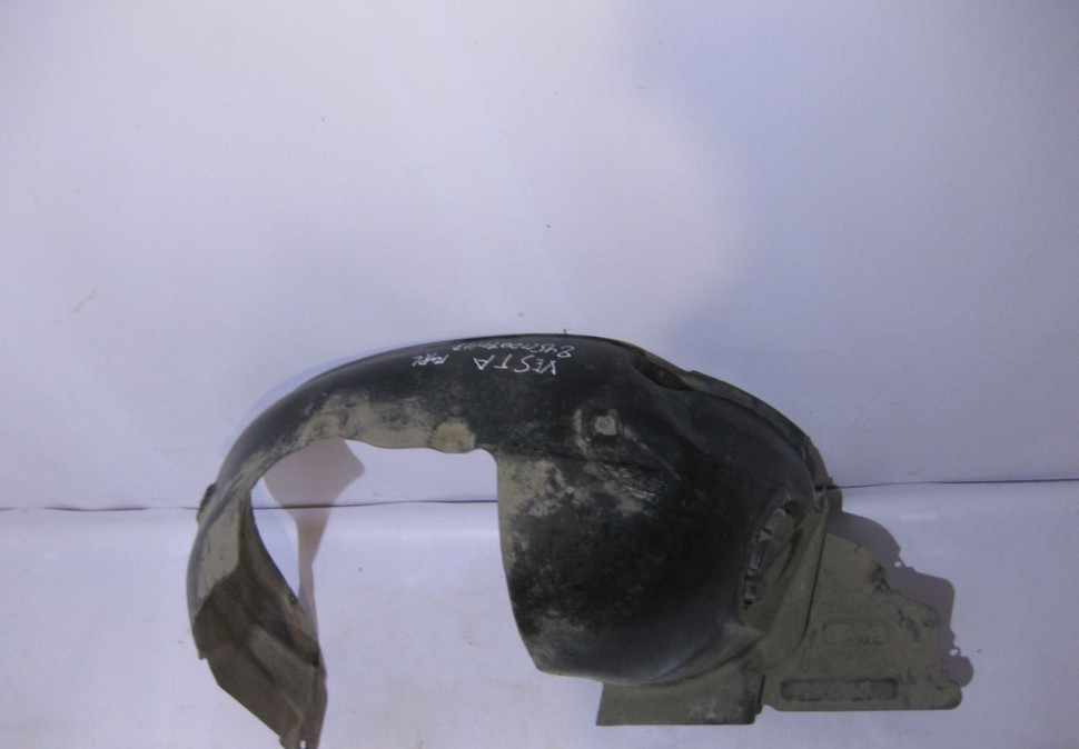 Подкрылок передний левый Lada Vesta (слом. часть) oem 8450007043 (скл-3)