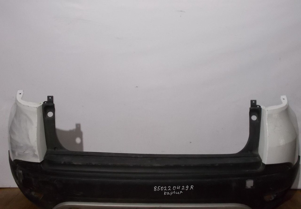 Бампер задний бу Renault Kaptur OEM 850220429R