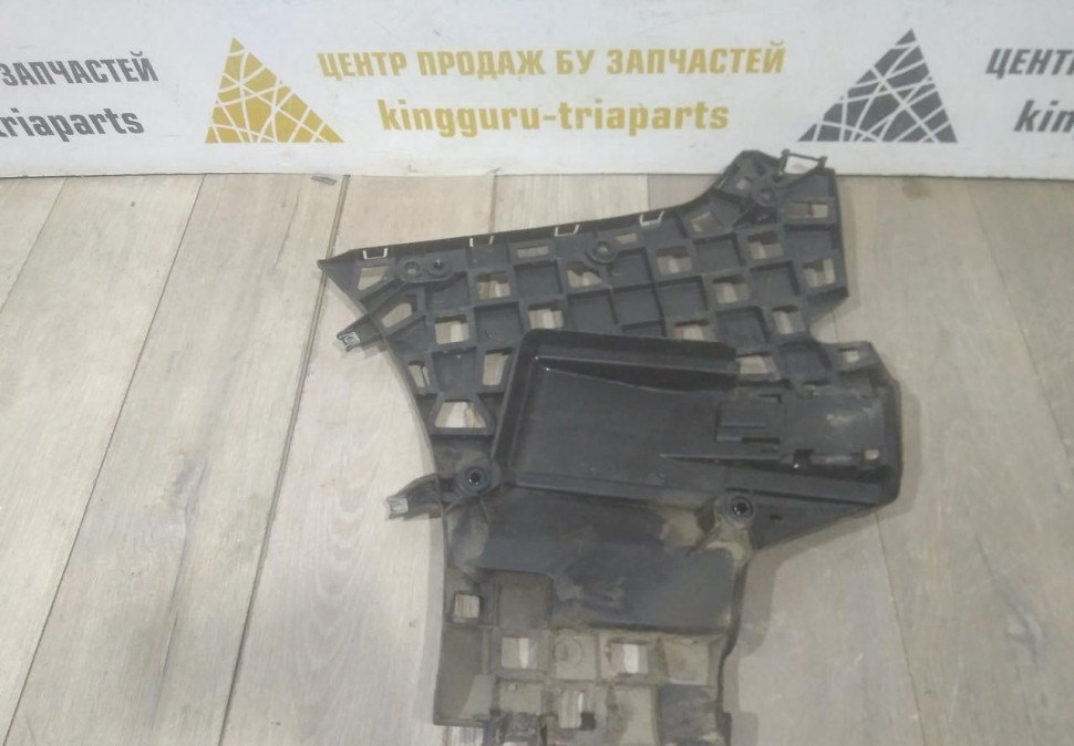 Кронштейн заднего бампера правый бу BMW X7 G07 M-Pack OEM 51128069904 Кронштейн заднего бампера правый бу BMW X7 G07 M-Pack OEM 51128069904