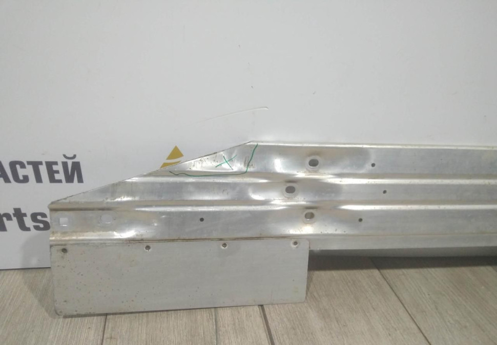 Балка соединения заднего тоннеля бу BMW 5 G30 OEM 51717334421