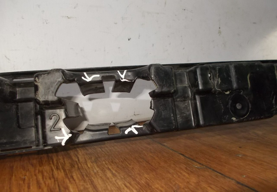 Кронштейн заднего бампера правый бу BMW X3 F25 OEM 51127239884 Кронштейн заднего бампера правый бу BMW X3 F25 OEM 51127239884