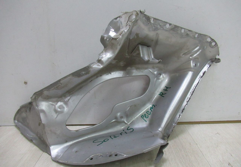 Суппорт фонаря правый Hyundai Solairs 1 рест oem 715854l300