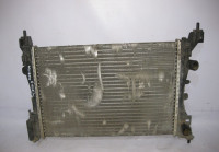Радиатор охлаждения Opel Meriva B oem 560961104 (скл-3)