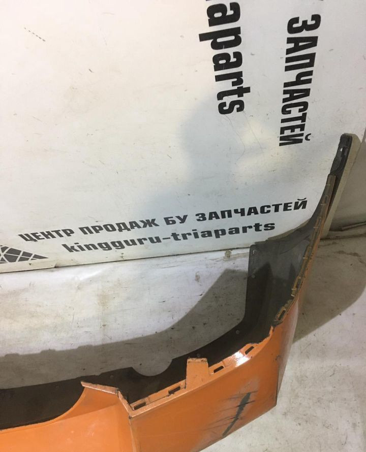 Бампер задний Subaru XV  oem 57704fl250 (Скл-3)