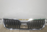 Решетка радиатора бу Skoda Superb 3 OEM 3V0853653B
