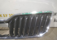 Решетка радиатора бу Skoda Superb 3 OEM 3V0853653B