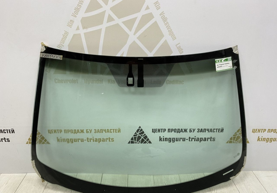 Лобовое стекло Toyota Camry V40 2006-2011