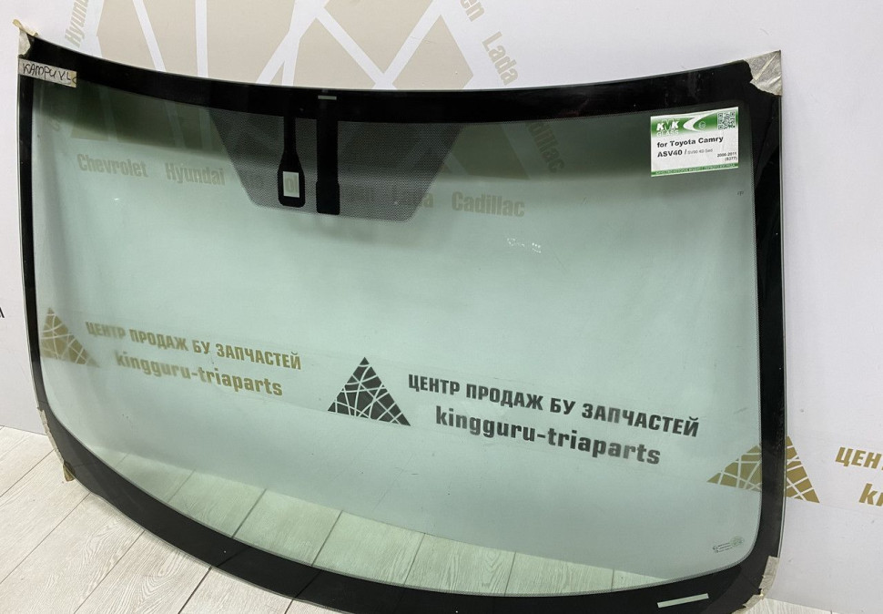 Лобовое стекло Toyota Camry V40 2006-2011