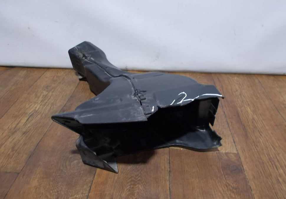 Воздуховод тормозного механизма правый бу BMW X6 F16 OEM 51748059856 Воздуховод тормозного механизма правый бу BMW X6 F16 OEM 51748059856