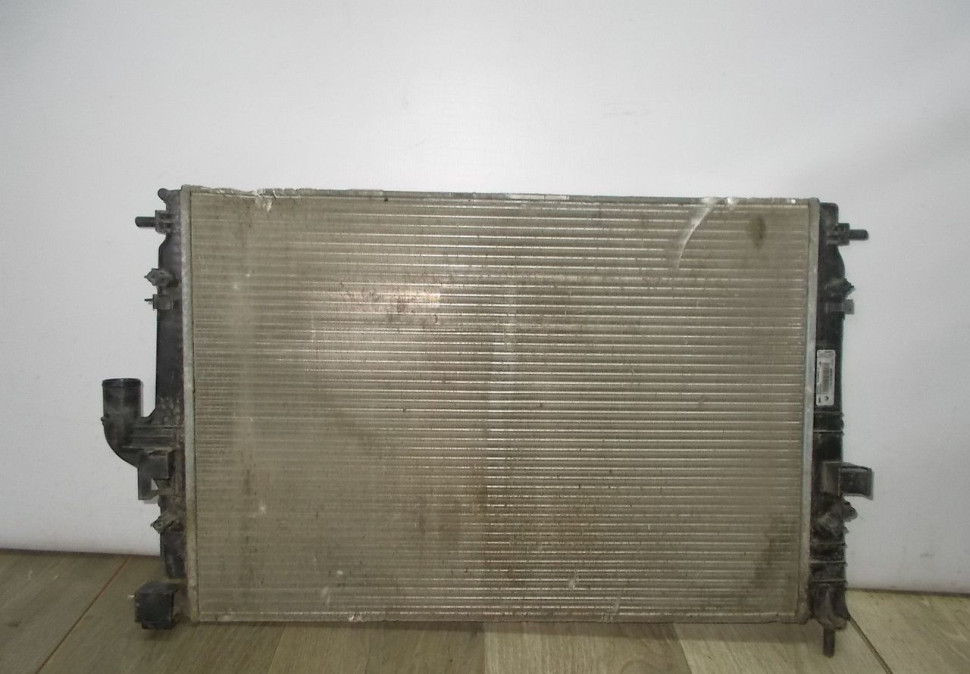 Радиатор охлаждения бу Renault Logan 1 OEM 214107888R