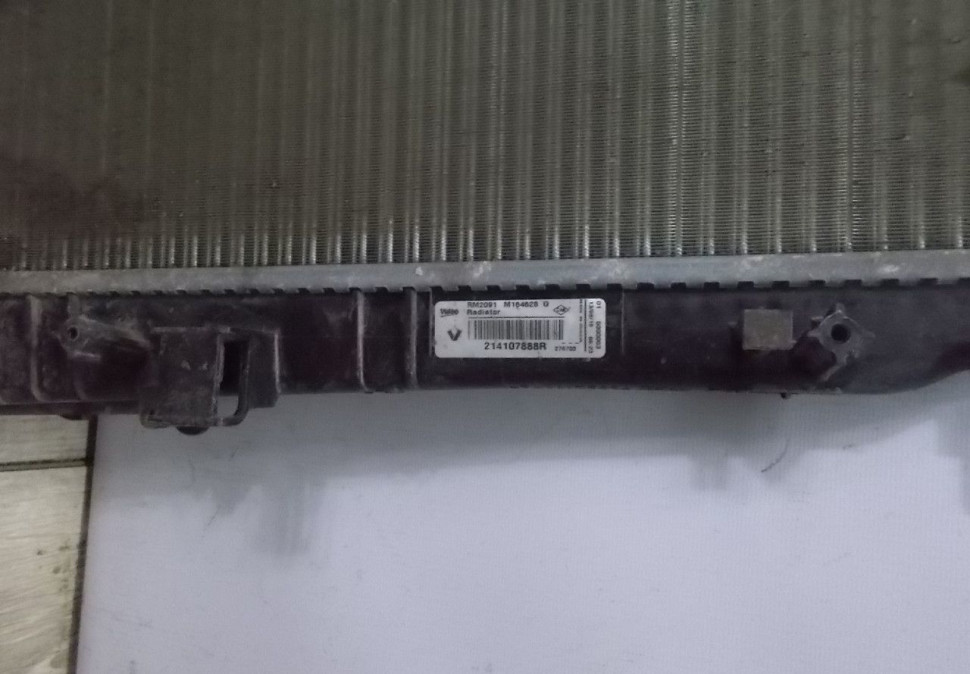 Радиатор охлаждения бу Renault Logan 1 OEM 214107888R