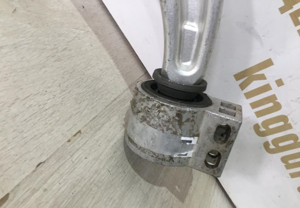 Рычаг правый Chevrolet Cruze 2009-2015 oem nsp0113272606 Рычаг правый Chevrolet Cruze 2009-2015 oem nsp0113272606