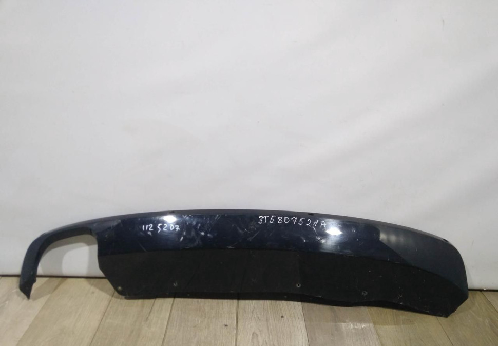 Спойлер заднего бампера бу Skoda Superb 2 OEM 3T5807521A