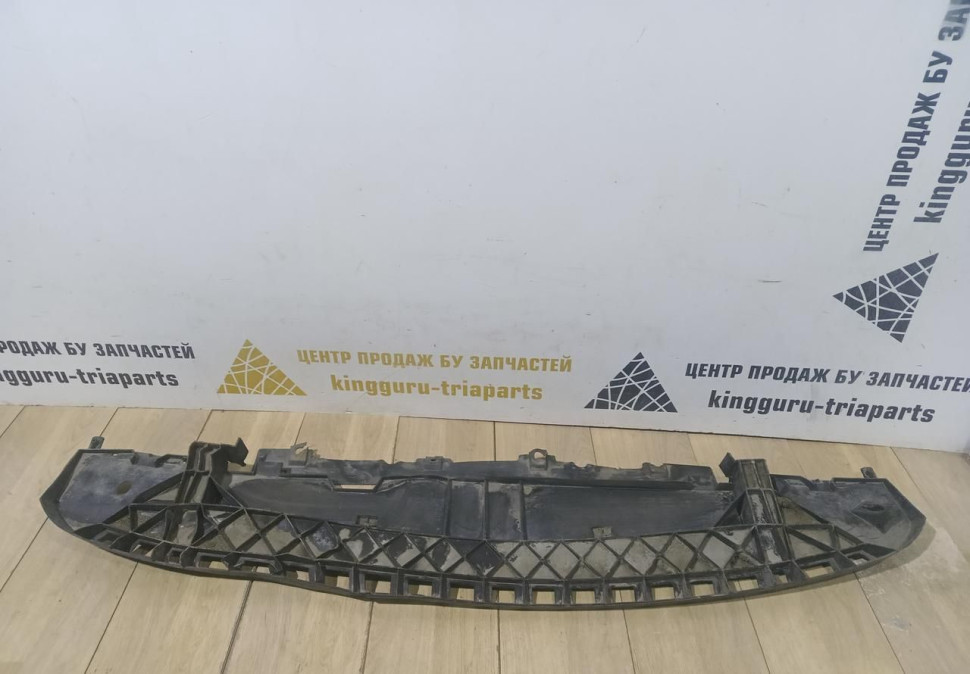 Защита переднего бампера Renault Kangoo 2 OEM 8200501560 Защита переднего бампера Renault Kangoo 2 OEM 8200501560